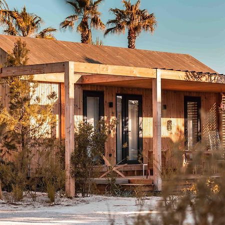 Salines Hotel Hyères Екстериор снимка