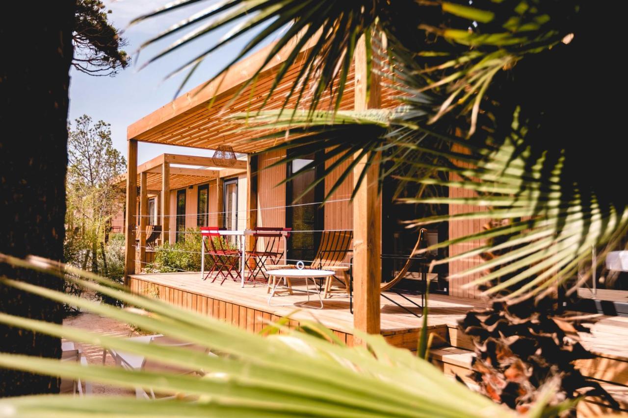 Salines Hotel Hyères Екстериор снимка