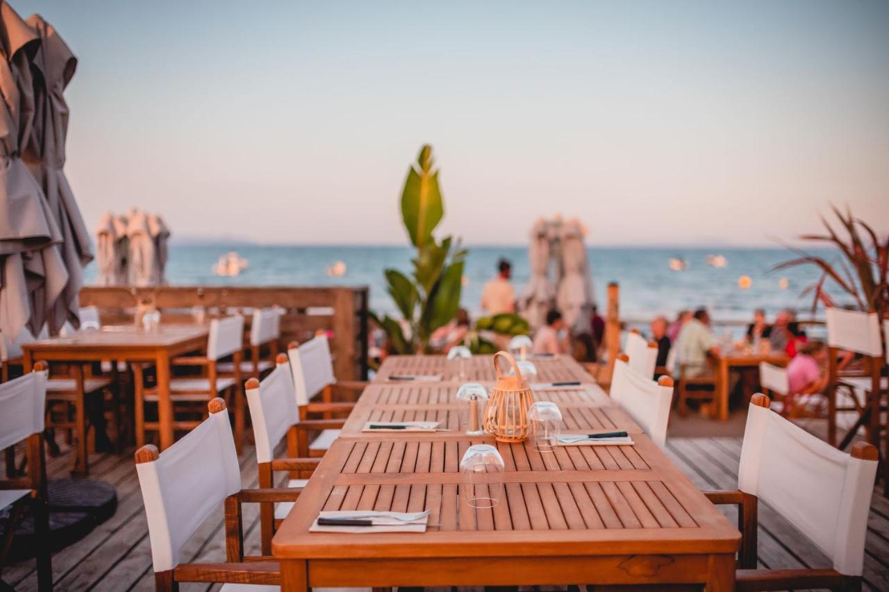 Salines Hotel Hyères Екстериор снимка