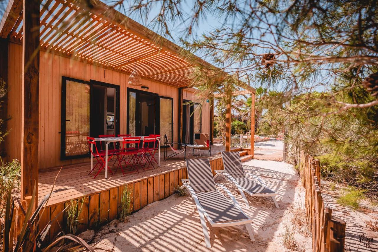 Salines Hotel Hyères Екстериор снимка