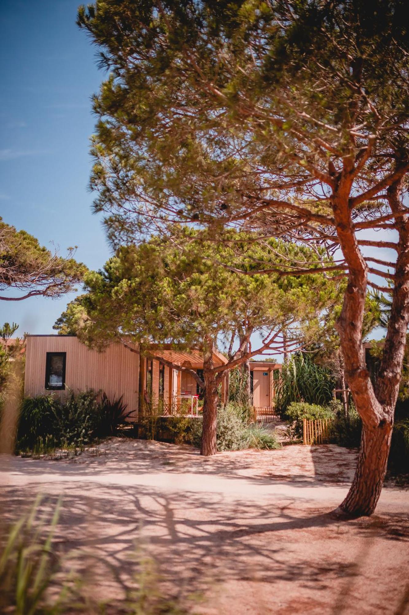 Salines Hotel Hyères Екстериор снимка