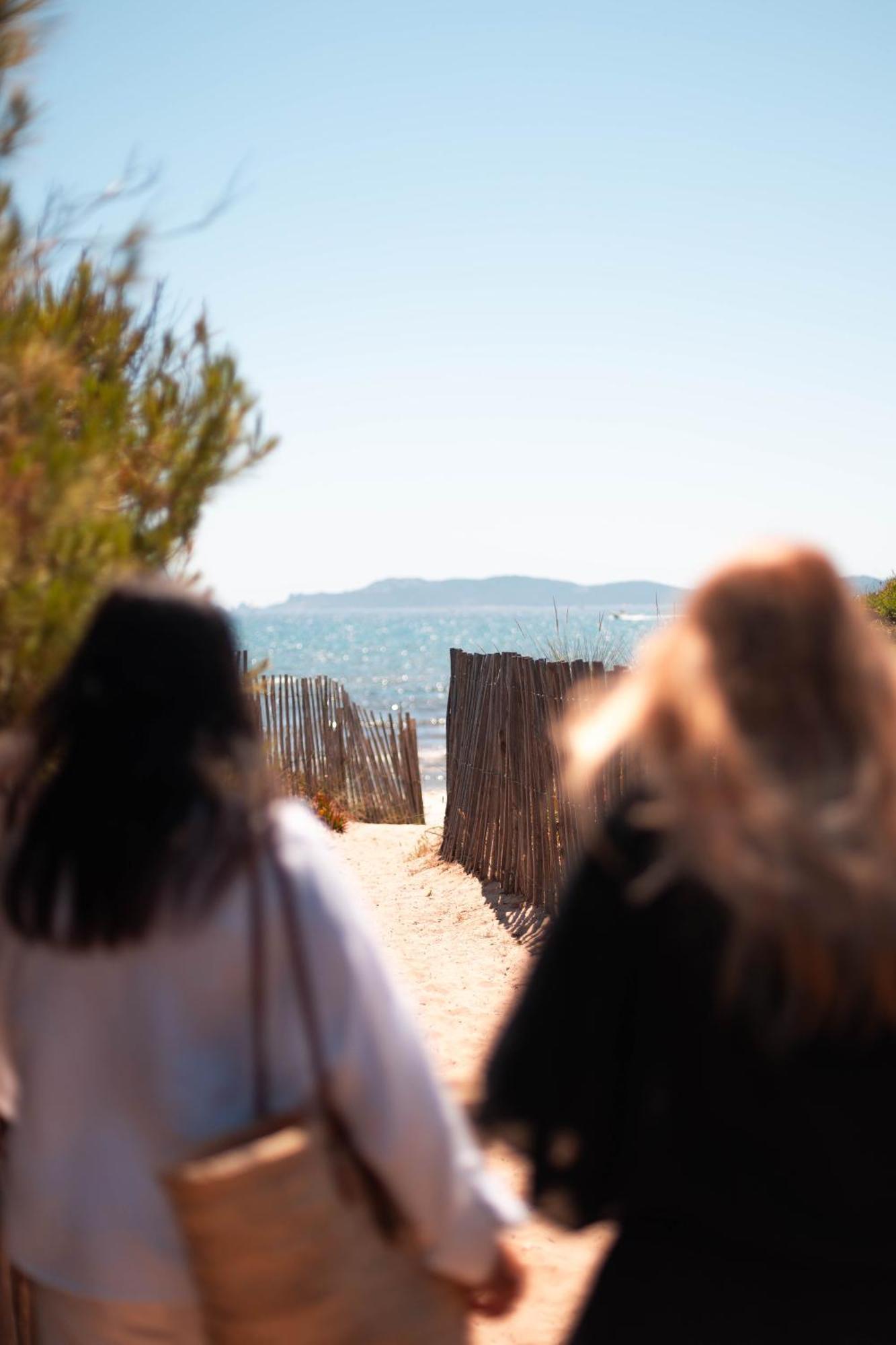 Salines Hotel Hyères Екстериор снимка